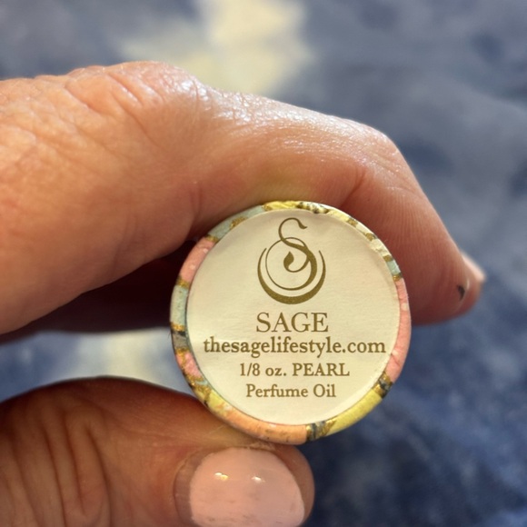 Sage Floral Face Oil - Gold and Pastel Hues - Picture 2 of 5